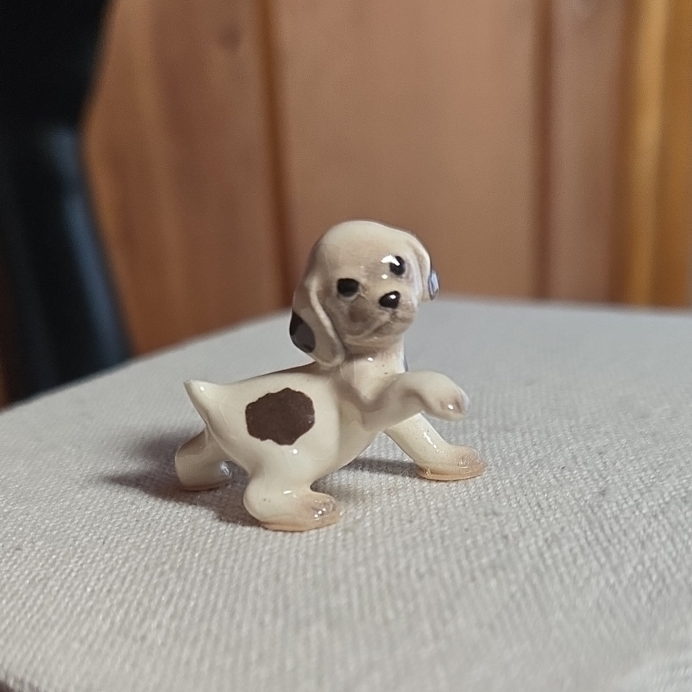 Hagen-Renaker Miniature Porcelain Puppy Figurine